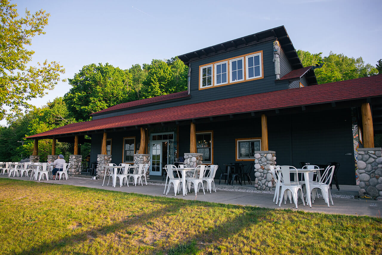 Furnace Street Distillery porch exterior image